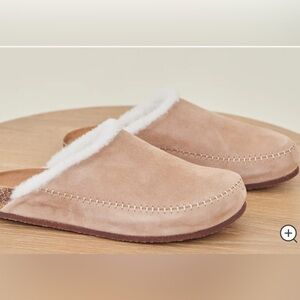 Jenni Kayne Shearling Lined Moc Clog in the color “Natural” - Size 38 (size 8)